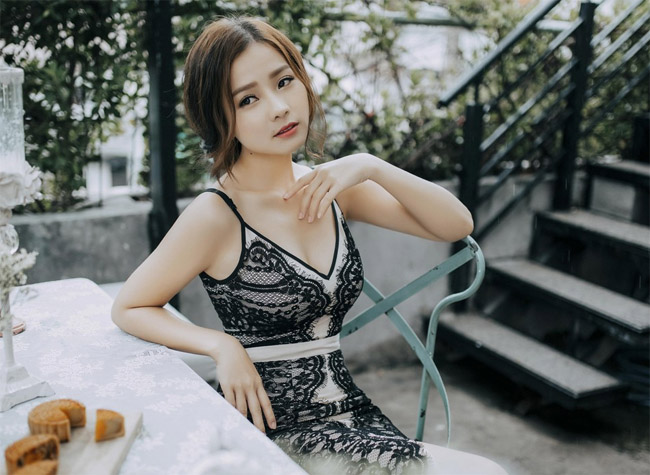 Nữ diễn viên Khánh Hiền cũng từng nhận được không ít lời mời khiếm nhã.