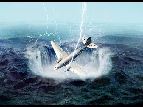 Kỳ lạ đám mây khổng lồ và 75 máy bay mất tích bí ẩn ở Tam giác quỷ Bermuda - 1