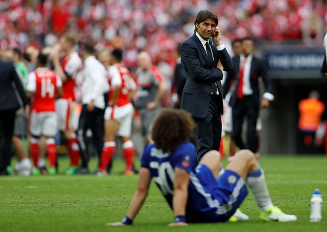 Thảm họa Chelsea: Lời nguyền khốc liệt, Conte lo mất ghế vào tay Ancelotti - 2