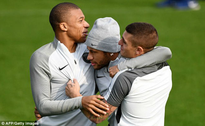 Neymar thu phục Mbappe cùng &#34;phe Brazil&#34; độc chiếm PSG, nhấn chìm Cavani - 3