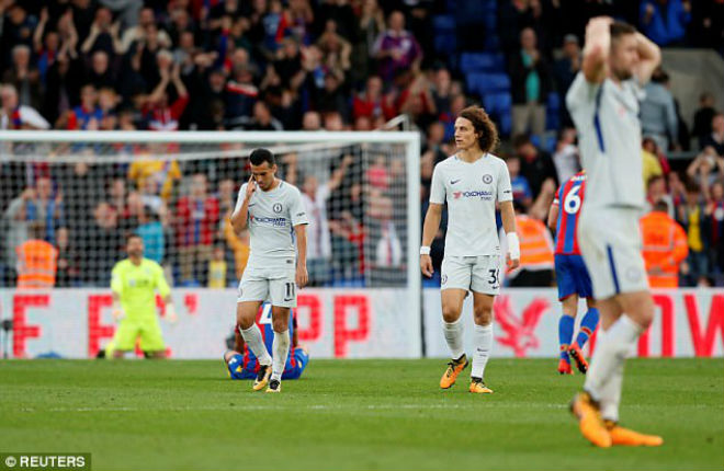 Chelsea khủng hoảng mini: Thành bại tại Conte - Hazard - 1