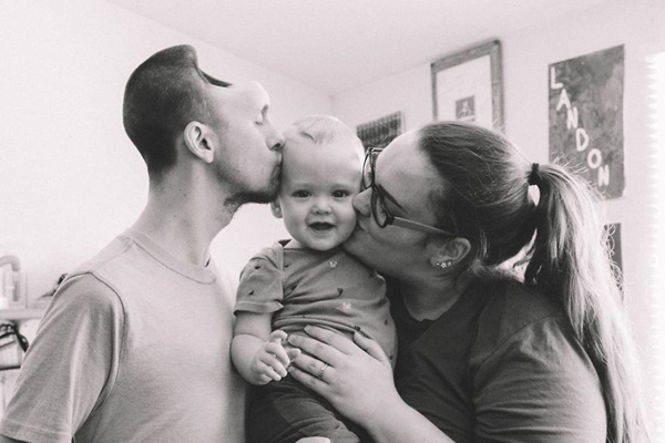 Tình yêu người vợ dành cho chồng chỉ có nửa hộp sọ - 6