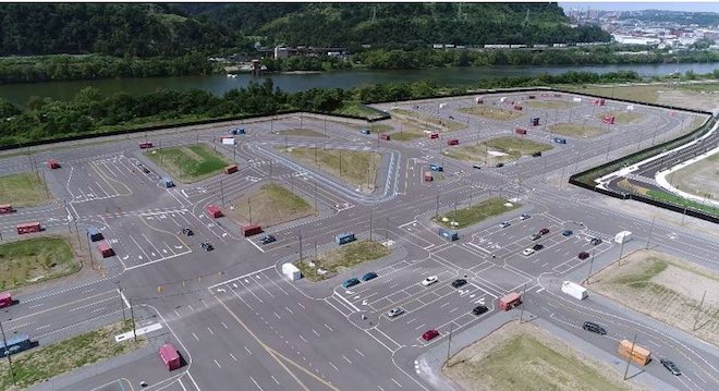 Uber xây dựng thành phố giả để kiểm tra xe tự lái - 1