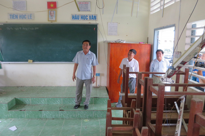 Nguyên nhân sập trần phòng học khiến 9 HS bị thương - 2
