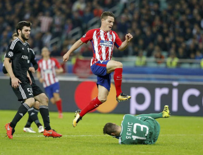 Qarabag - Atletico Madrid: Thẻ đỏ vẫn thoát hiểm thần kỳ - 1