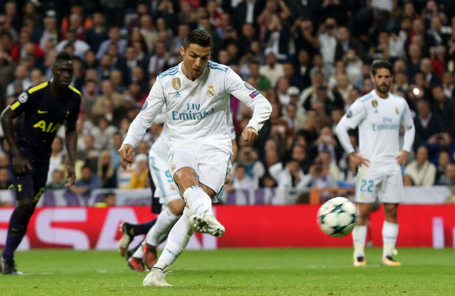 Ronaldo gọi, Messi trả lời: &#34;Húc&#34; đổ mốc 100 bàn cúp châu Âu - 1