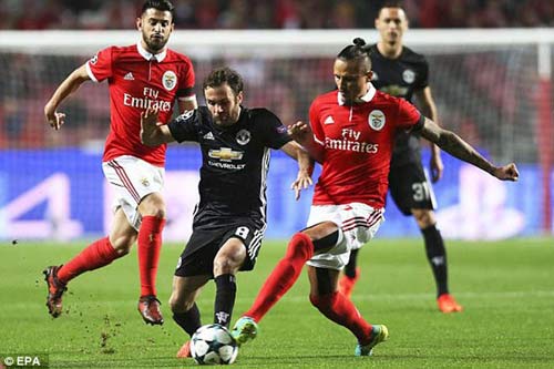 Chi tiết Benfica - MU: Trả giá đắt vì sai lầm tai hại (KT) - 3