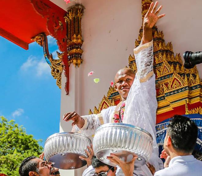 Xôn xao: “Thánh Muay Thái” Buakaw quy ẩn, quên thù “Đệ nhất Thiếu Lâm”? - 2