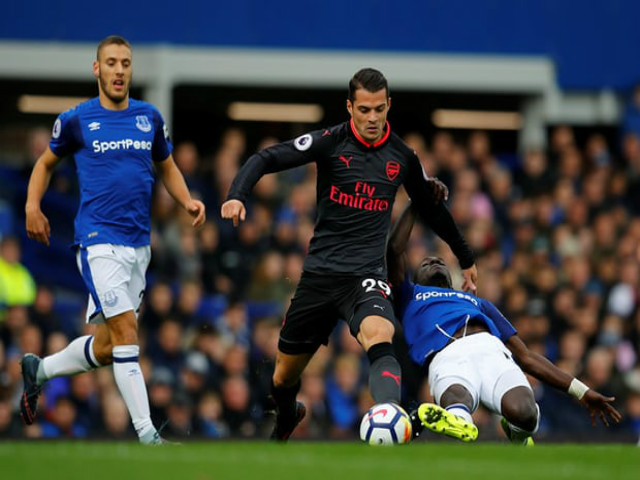 Everton - Arsenal: Thẻ đỏ, siêu phẩm & 3 bàn thắng sau phút 90