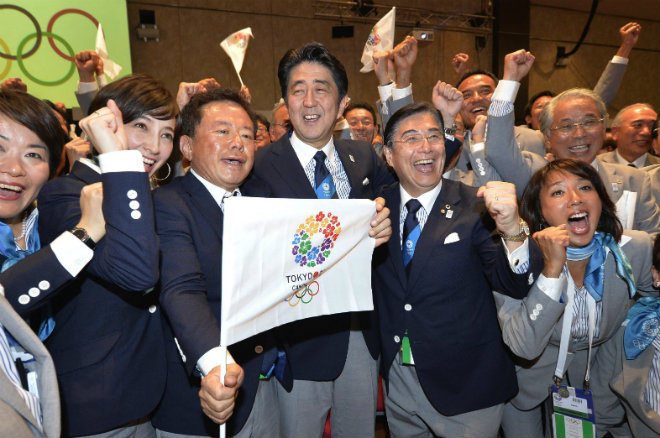 Tin thể thao HOT 22/10: Giành quyền đăng cai Olympic 2020, Nhật Bản &#34;dính phốt&#34; - 1
