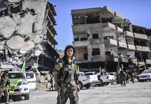 Mỹ: Tiêu diệt toàn bộ các tay súng IS ngoại quốc ở Syria - 2