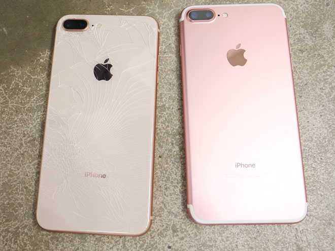 Tưởng iPhone 8/ 8 Plus dễ vỡ, không ngờ 