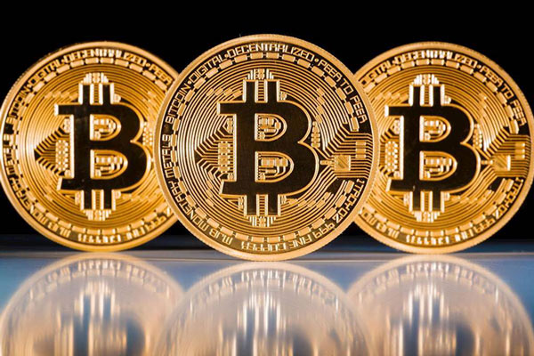 Bitcoin lại phá kỷ lục, chạm ngưỡng 6.000 USD - 1