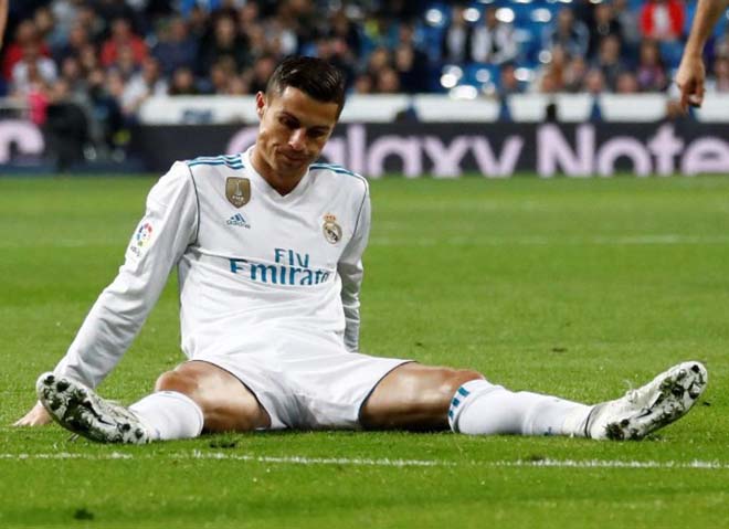 Ronaldo &#34;chân gỗ&#34;: 50 sắc thái giận dữ, bất lực trước nhược tiểu - 1