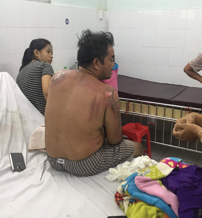 Vụ cháy 2 người chết ở SG: Bà ngoại chết trong tư thế kéo cháu ra khỏi biển lửa - 3