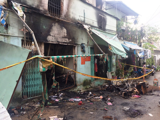 Vụ cháy 2 người chết ở SG: Bà ngoại chết trong tư thế kéo cháu ra khỏi biển lửa - 2