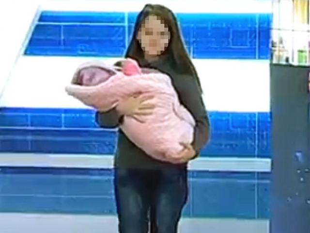Ukraina: Bé gái 12 tuổi sinh con, bị ép lên TV tìm cha đứa bé