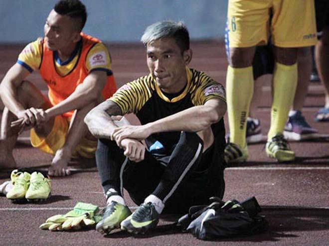 Tiêu cực ở V-League: Một mất mười ngờ! - 2