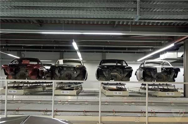 Ghé thăm công xưởng siêu sang chảnh của hãng xe Rolls-Royce - 5