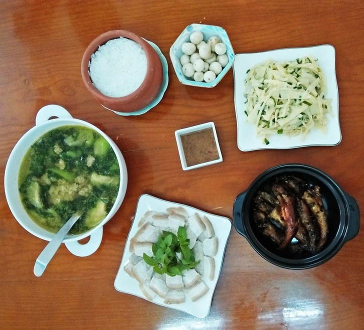 Mâm cơm niêu ngon "siêu cấp" nhìn là muốn phi về nhà ăn ngay - 1