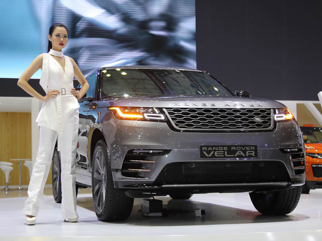 Range Rover Velar ra mắt tại VIMS 2017 - 1