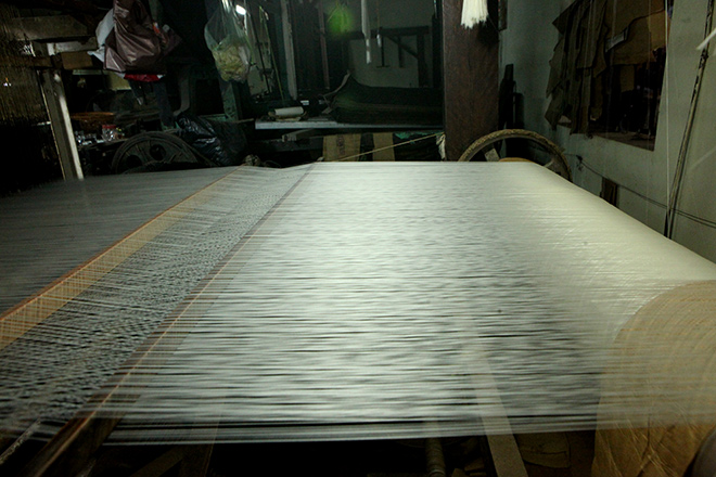 Đến làng Vạn Phúc xem quy trình sản xuất lụa công phu như thế nào - 10