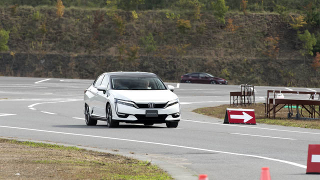 Trải nghiệm Honda Clarity FCV & Clarity PHEV tại đường đua Twin Ring Motegi - 8