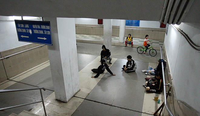 Kỳ thú cuộc sống sôi động dưới lòng đất ở Hà Nội - 9