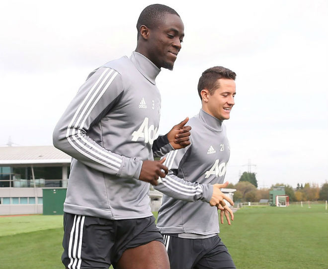 MU họp báo đấu Tottenham: Mourinho khen Matic &#34;ngon&#34; hơn SAO 50 triệu bảng - 2