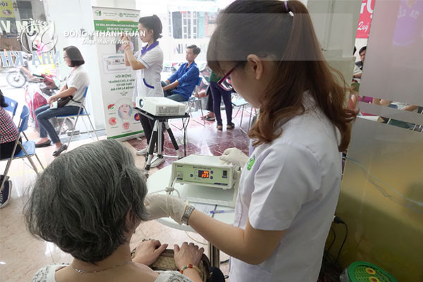 Đi tìm giải pháp điều trị hôi miệng để xóa rào cản trong giao tiếp - 2