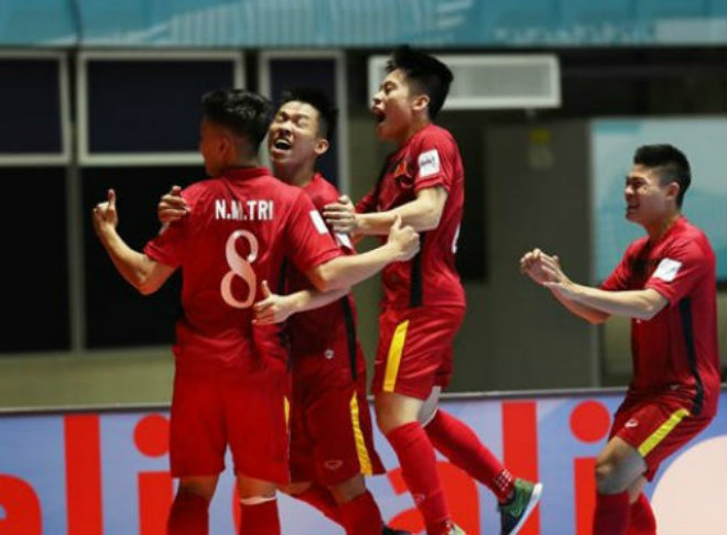 Futsal Việt Nam thắng kịch tính Indonesia, dễ vào bán kết giải Đông Nam Á - 1