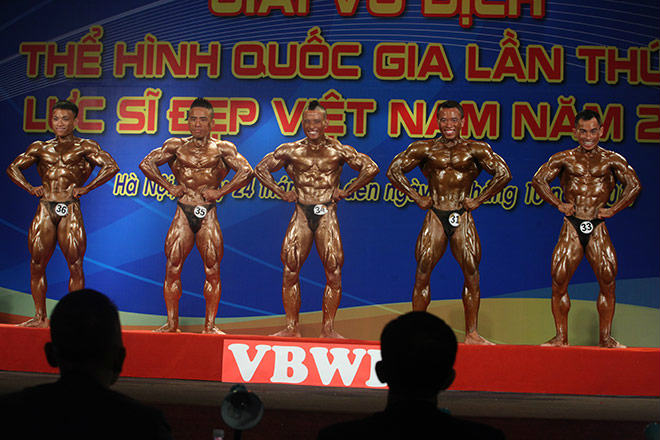 Phạm Văn Mách vô địch thế giới thua lực sỹ cơ bắp cuồn cuộn - 1