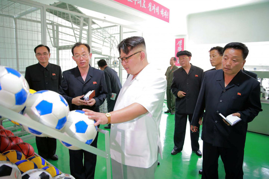 Triều Tiên: Mỹ âm mưu lật đổ ông Kim Jong-un bằng... thể thao - 1