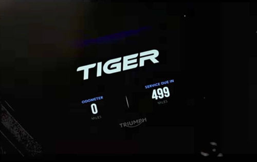 Triumph Tiger 2018 lộ diện trước thềm Triển lãm EICMA 2017 - 3