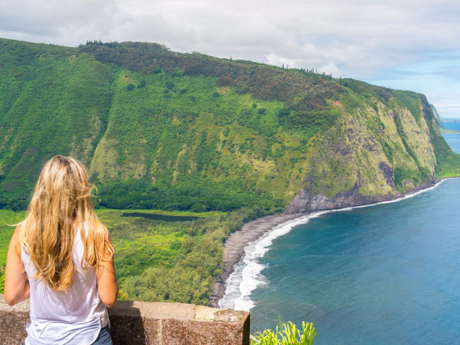 Đảo Big, Hawaii: Mùa đông ở bờ biển phía tây của Mỹ có thể không lạnh, nhưng du khách có thể tránh rét tại Hawaii. Nhiệt độ trên đảo Big khá ôn hòa vào mùa đông, nên đây là địa điểm thích hợp dành cho những người thích khí hậu nhiệt đới.