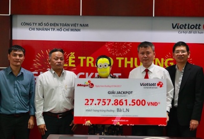 Người trúng jackpot của Vietlott kể chuyện chọn số “thật như đùa” - 3