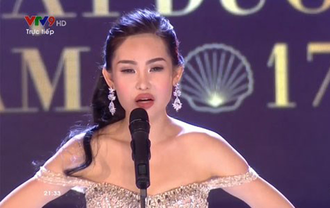 Bị nghi bơm môi lỗi, mỹ nhân Việt phản ứng &#34;sốc&#34; hơn Hoa hậu đại dương - 1