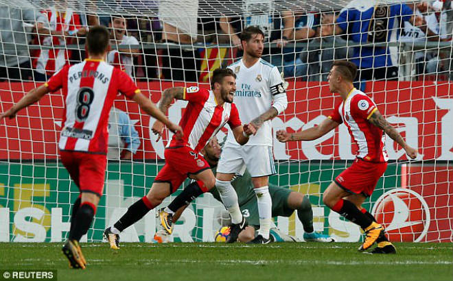 Thuyết âm mưu: La Liga ép Real, “biếu” chức vô địch giữ chân Barca - 3