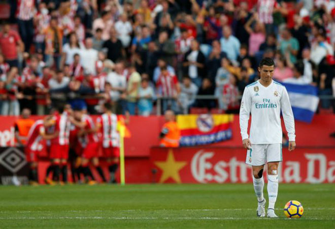 Tiêu điểm Liga vòng 10: &#34;Ác mộng&#34; Catalunya chôn vùi giấc mơ Ronaldo - Real - 1