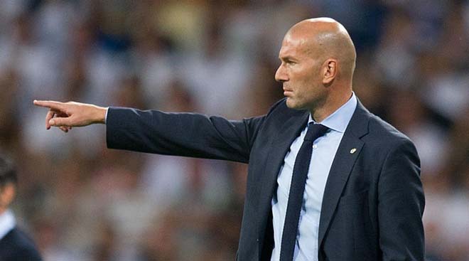 Real &#34;hít khói&#34; Barca, Zidane bị dọa thay bằng HLV Tottenham - 1