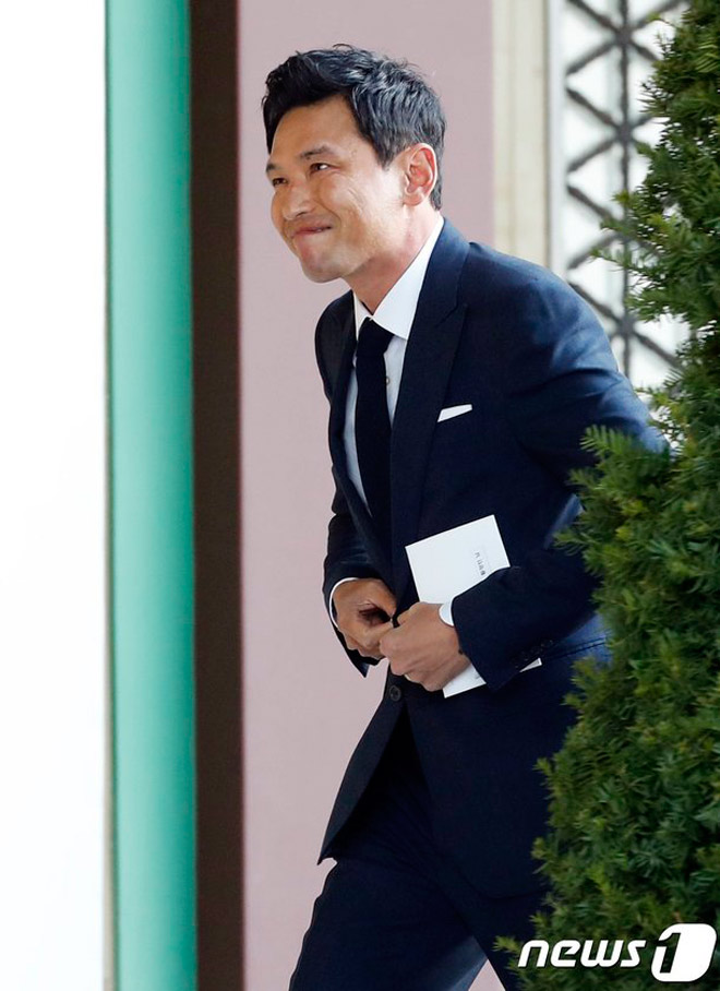 Chương Tử Di "cân" cả dàn khách mời dự đám cưới thế kỷ Song Hye Kyo - 7