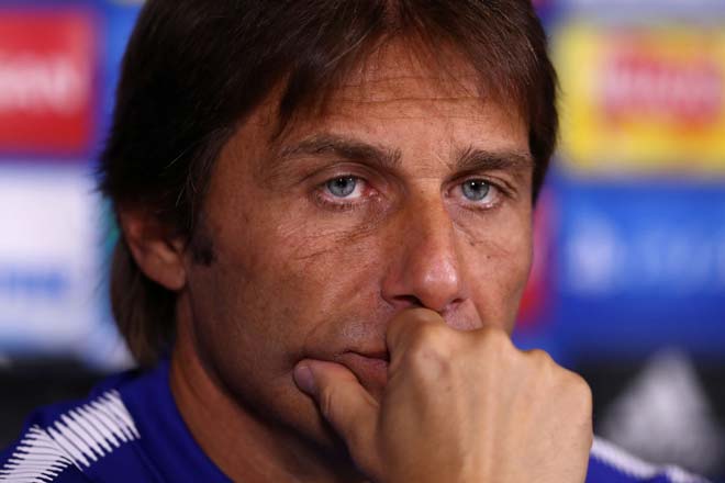 Chelsea thua thảm: Conte ân hận bán Matic cho MU, nguy cơ đụng Barca ở C1 - 1