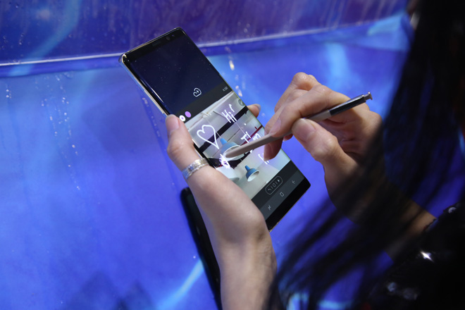 Dưới ống kính Note8, Motor show chưa bao giờ mới lạ đến thế - 1