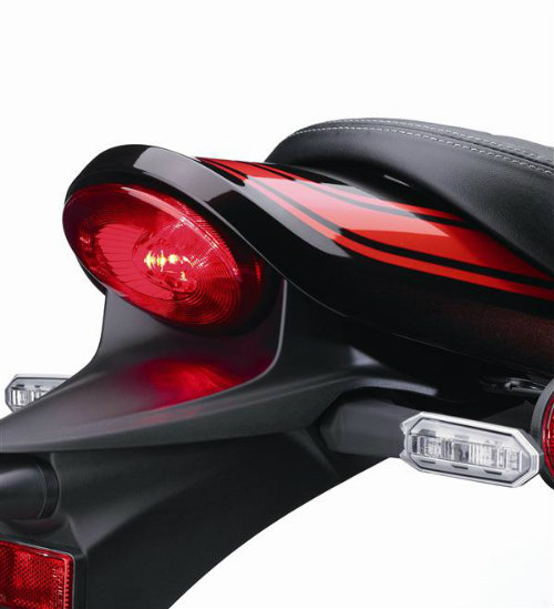 Ngắm vẻ đẹp “tân cổ giao duyên” của Kawasaki Z900RS - 11