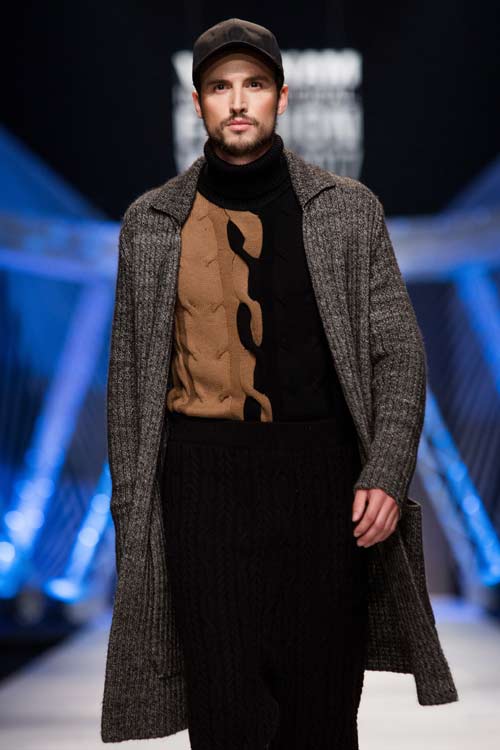 "Mẫu nhí" sành điệu áp đảo "mẫu lớn" trên sàn diễn đường phố thập niên 90 - 8