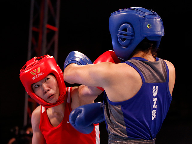 2 người đẹp boxing Việt Nam ”vùi dập” cao thủ, đại thắng ở giải châu Á