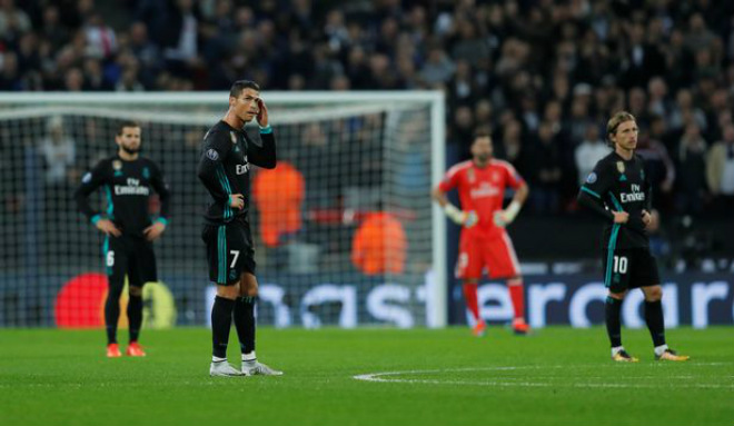 Real lâm nguy, Ronaldo rũ bỏ: Hờn dỗi hay âm mưu tháo chạy - 1