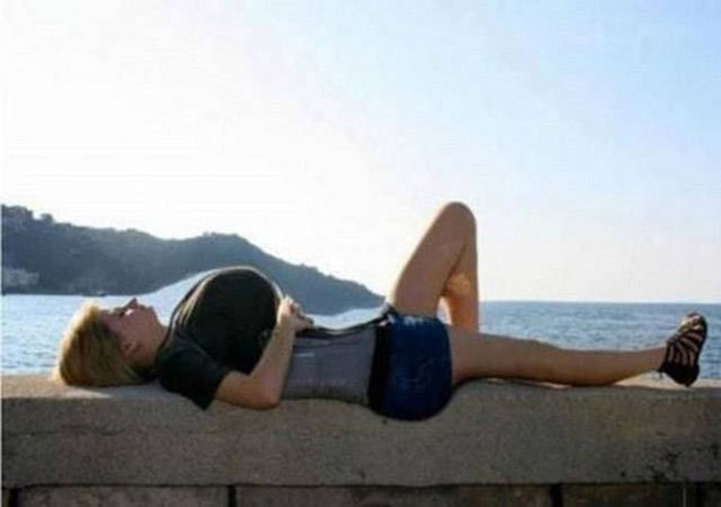 Khi "thánh photoshop" hưng phấn quá mức.