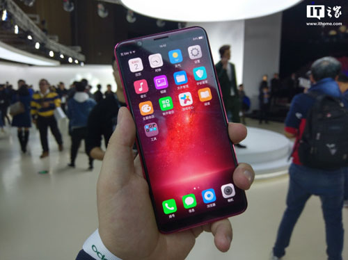 CHÍNH THỨC: Oppo R11s và R11s Plus trình làng, màn hình tỉ lệ 18:9 - 8