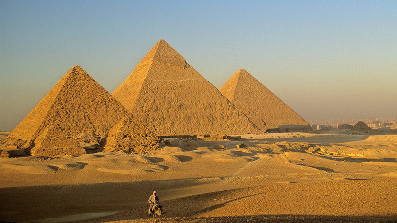 Phát hiện chấn động bí mật 4.500 năm ở Đại kim tự tháp Ai Cập - 1